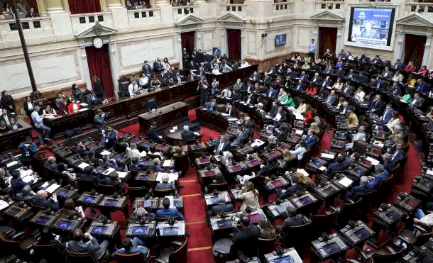 DIPUTADOSDEBATIRA